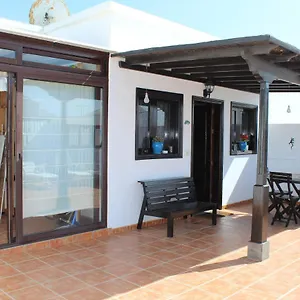 https://casa-vittoria-playa-honda-lanzarote.in-canary-islands.com
